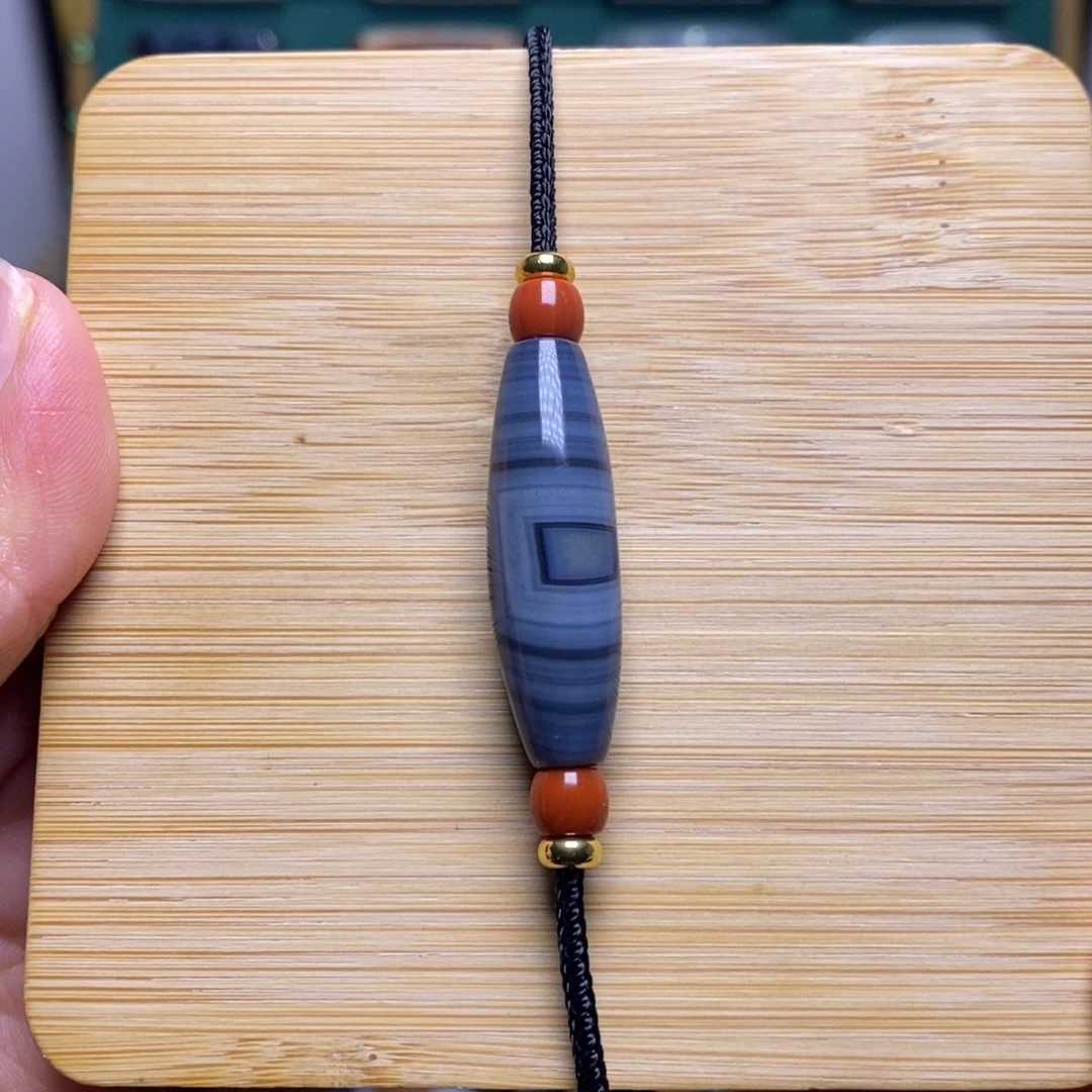 Y***g玛瑙/玉髓未镶嵌珠宝半成品