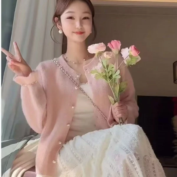 高级感重工钉珠毛衣外套女2025春季新款休闲减龄开衫洋气针织衫