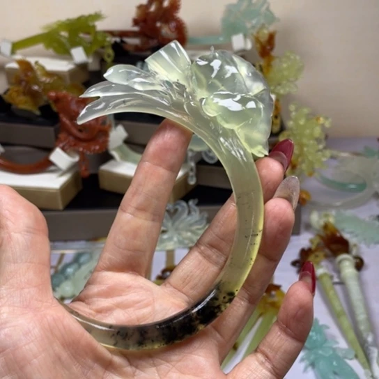 蛇纹石玉发饰未镶嵌