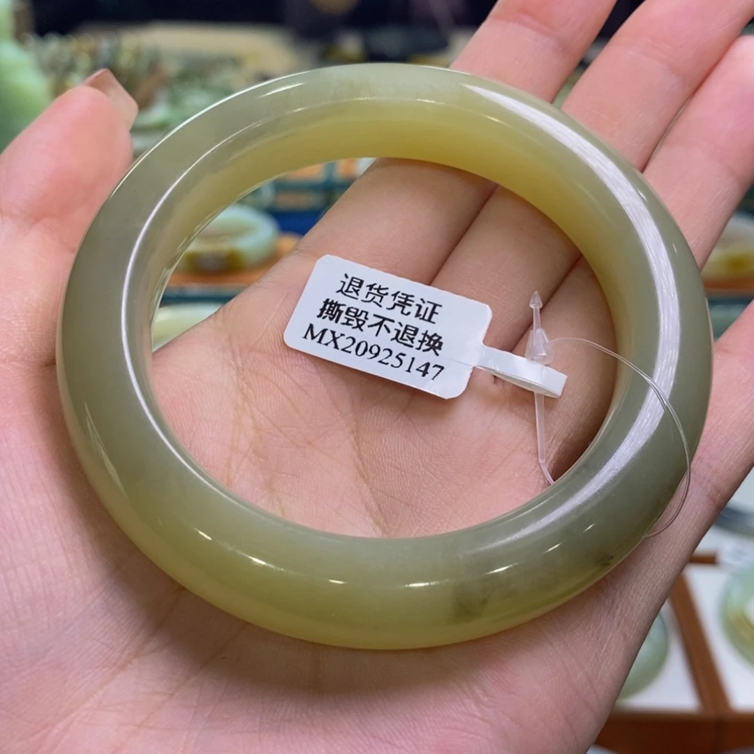 未镶嵌手镯和田玉且末黄口飘青花58/59
