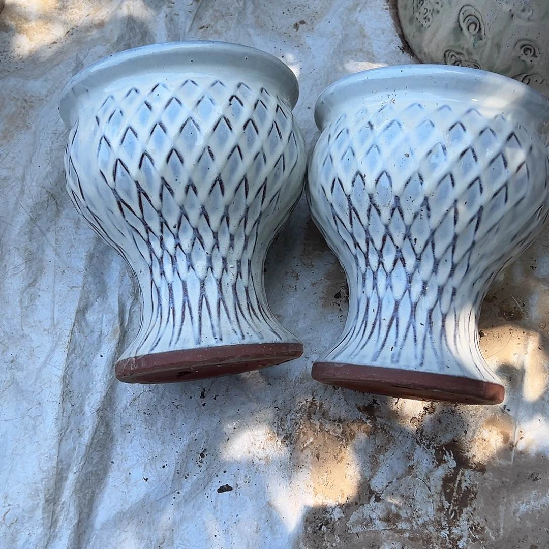 口径15高18两个白色网格球