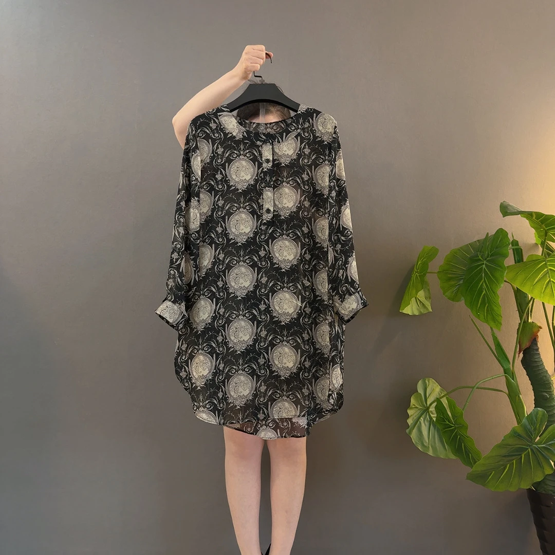 圆领圆领中袖印花T恤大码长袖洋气时尚套头雪纺防晒衫（衣长80）