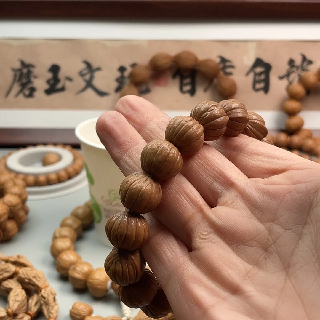核桃～***来老树猴头手串西瓜纹