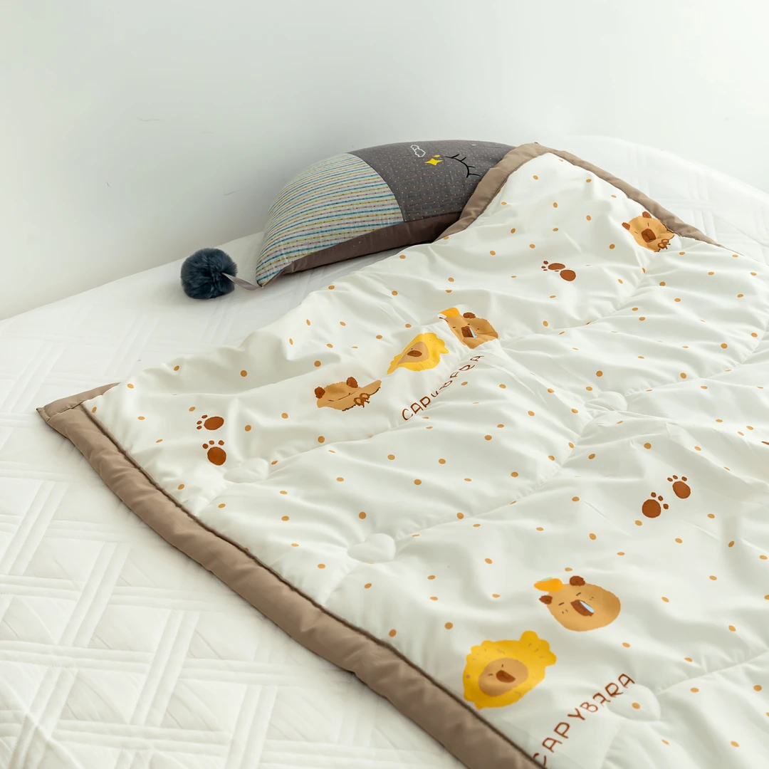 【京かわ会社】四季通用水洗棉童被100*115cm可爱卡皮