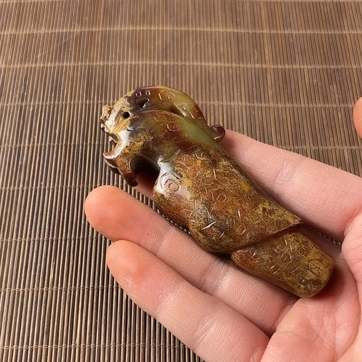 古***客未镶嵌和田玉挂件