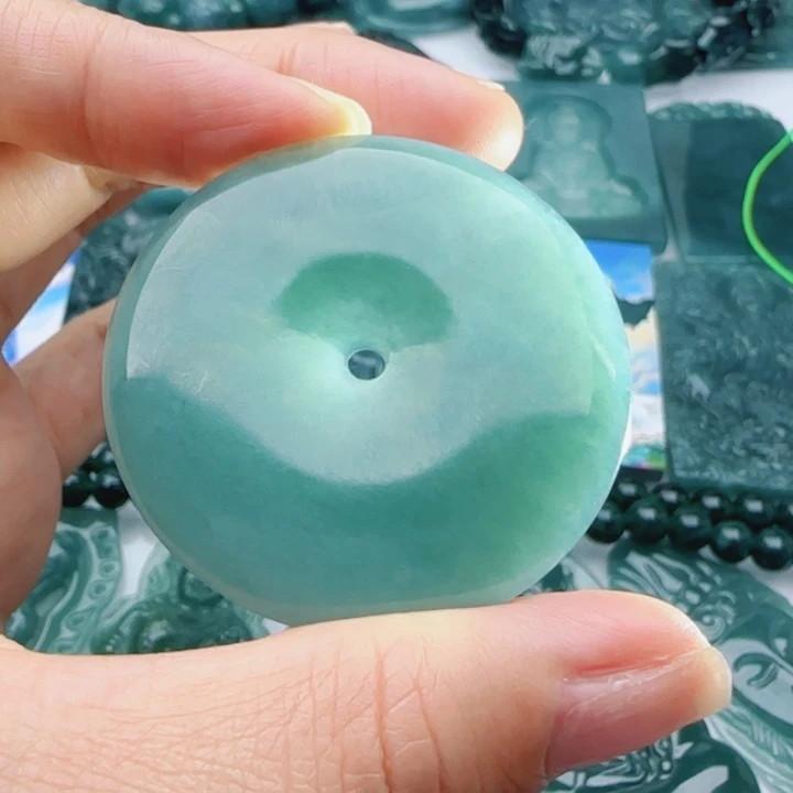 翡翠未镶嵌颈饰多样性发货天然A货翡翠