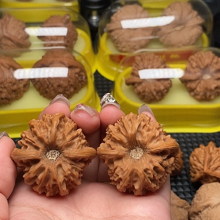 41凹底龙门涧