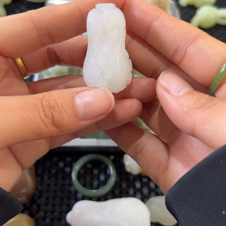 和田玉吊坠(不含链)未镶嵌S***a