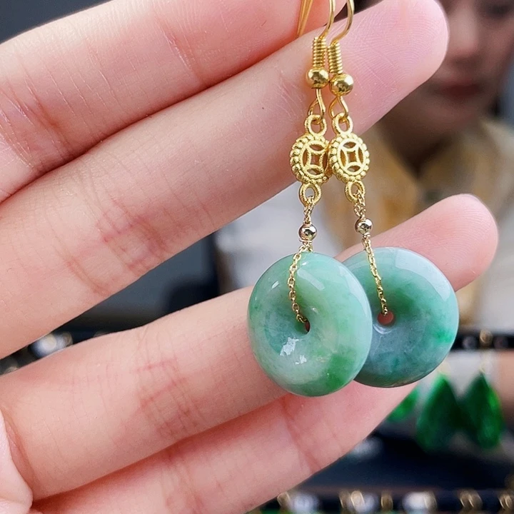 翡翠耳饰未镶嵌饰品