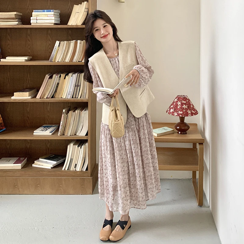 马甲碎花连衣裙套装女2025年春秋新款韩系休闲温柔风减龄两件套裙