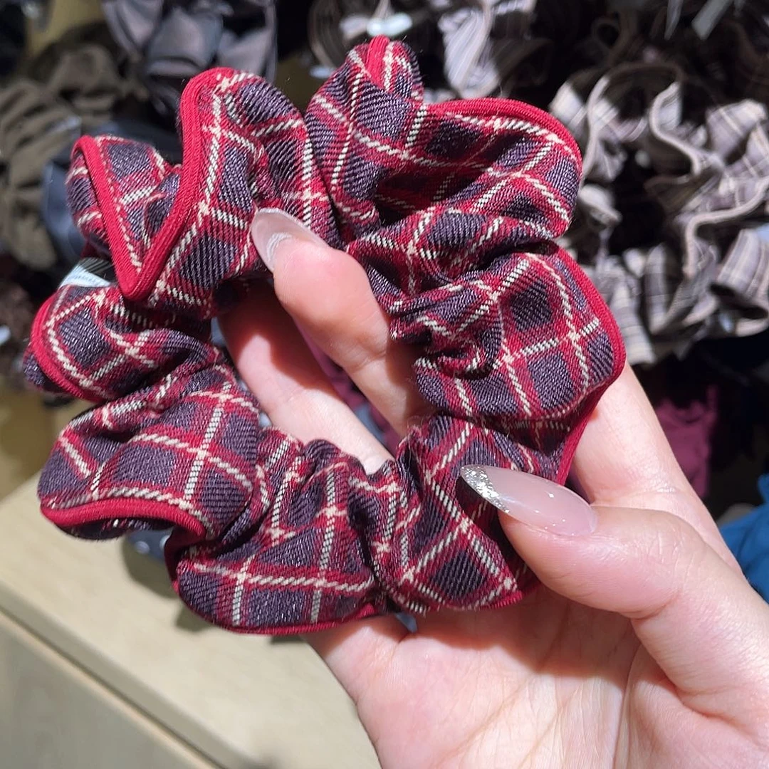 布艺非金属红格发圈