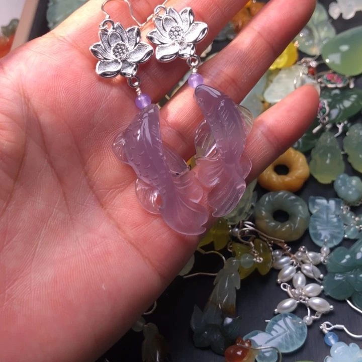 嘟***阁蛇纹石玉未镶嵌耳坠