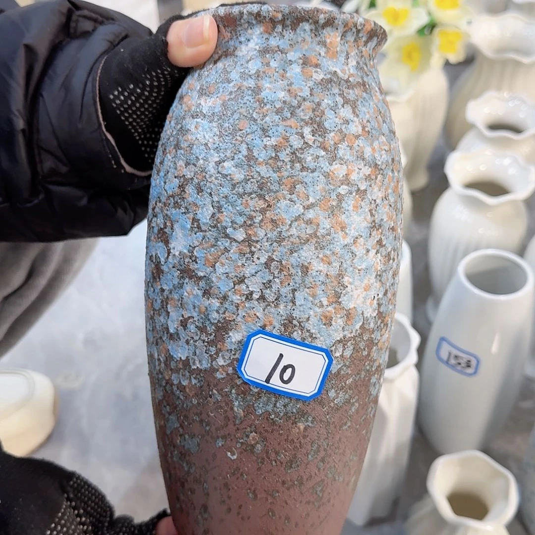 瓶10号复古陶瓷高25厘米瑕疵一个