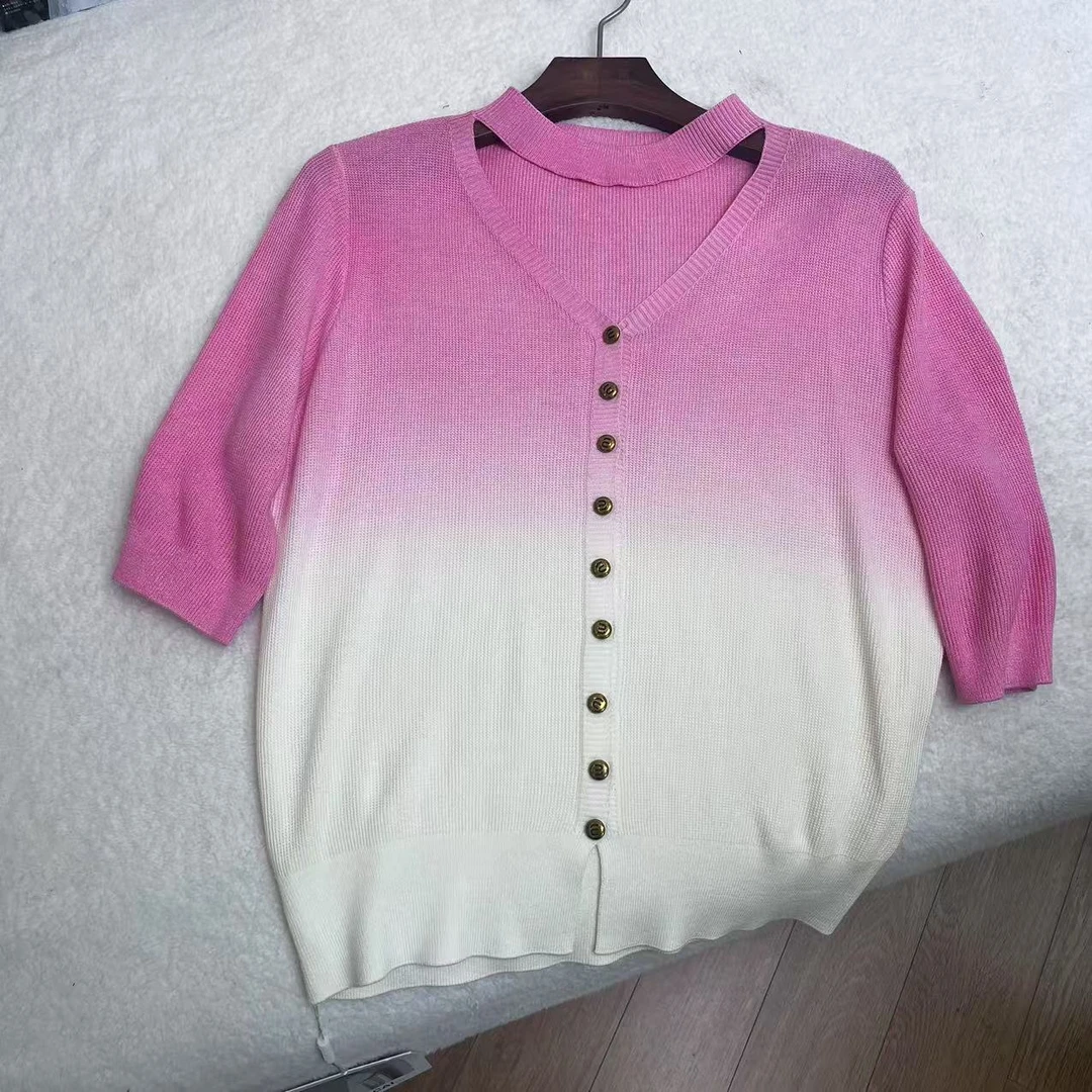 春季新款休闲时尚百搭单排扣V领天丝毛衣H3974