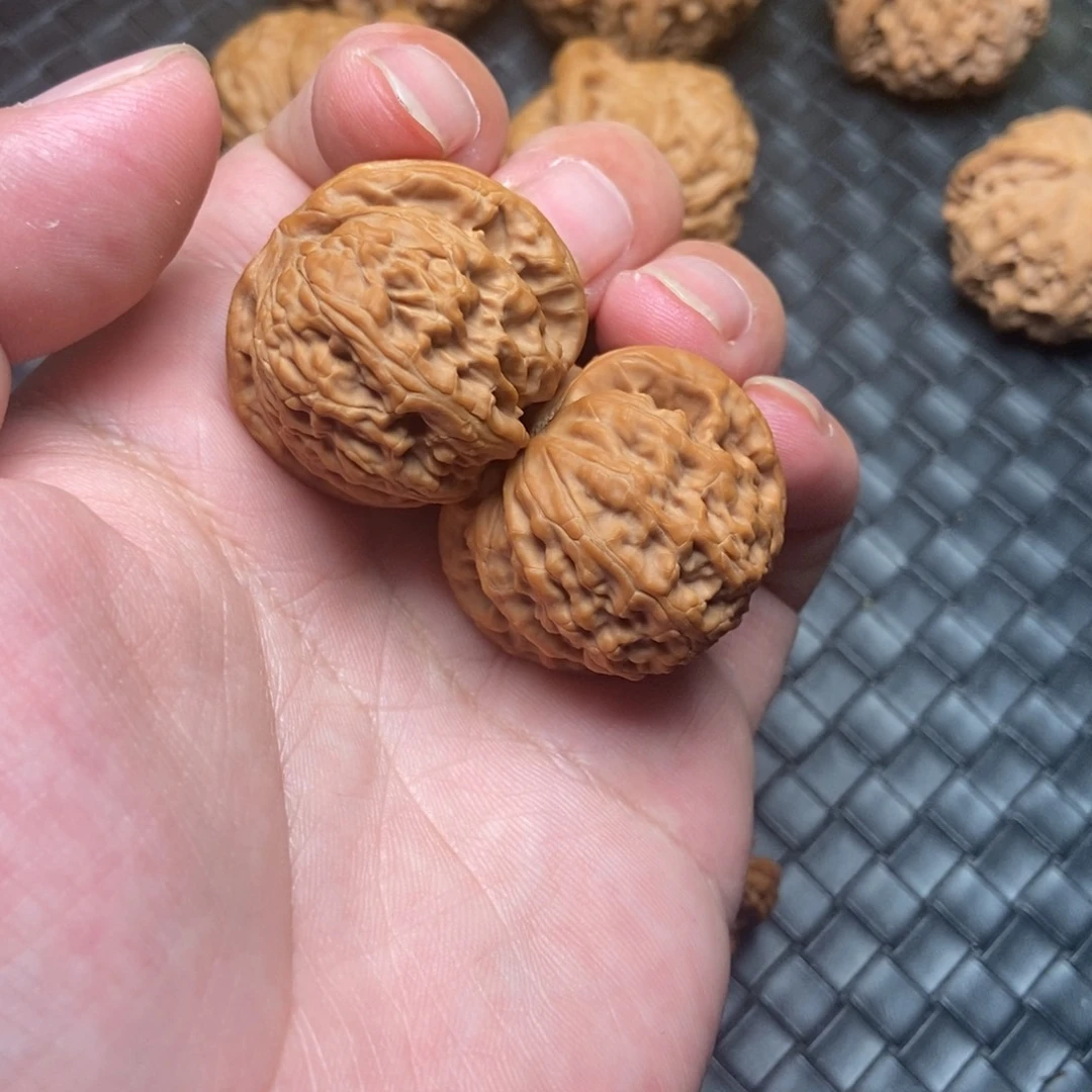 桃核把件A****n直播间全品34球白