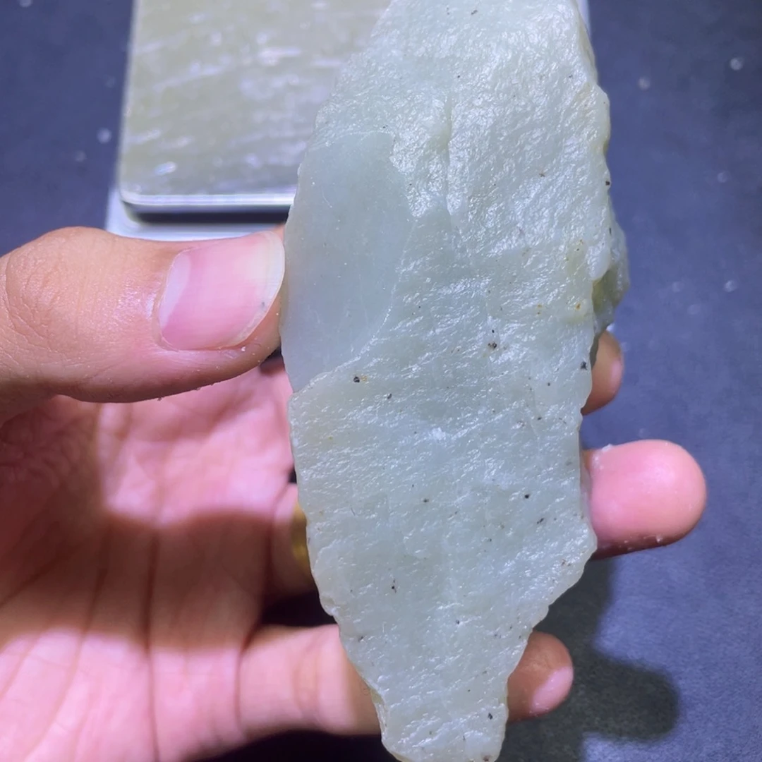 未镶嵌和田玉（糖玉）珠宝半成品