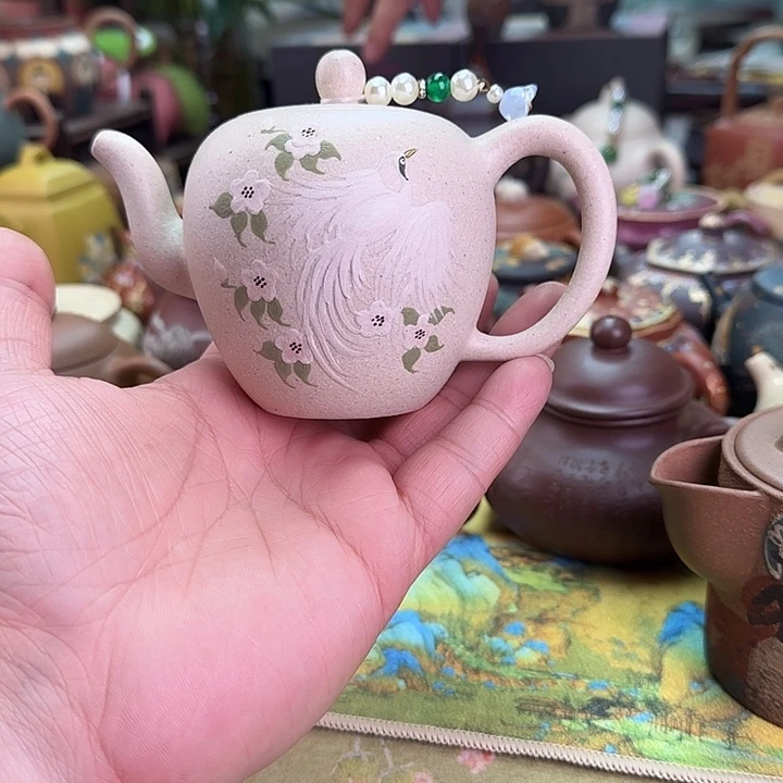 紫砂茶壶白玉美人