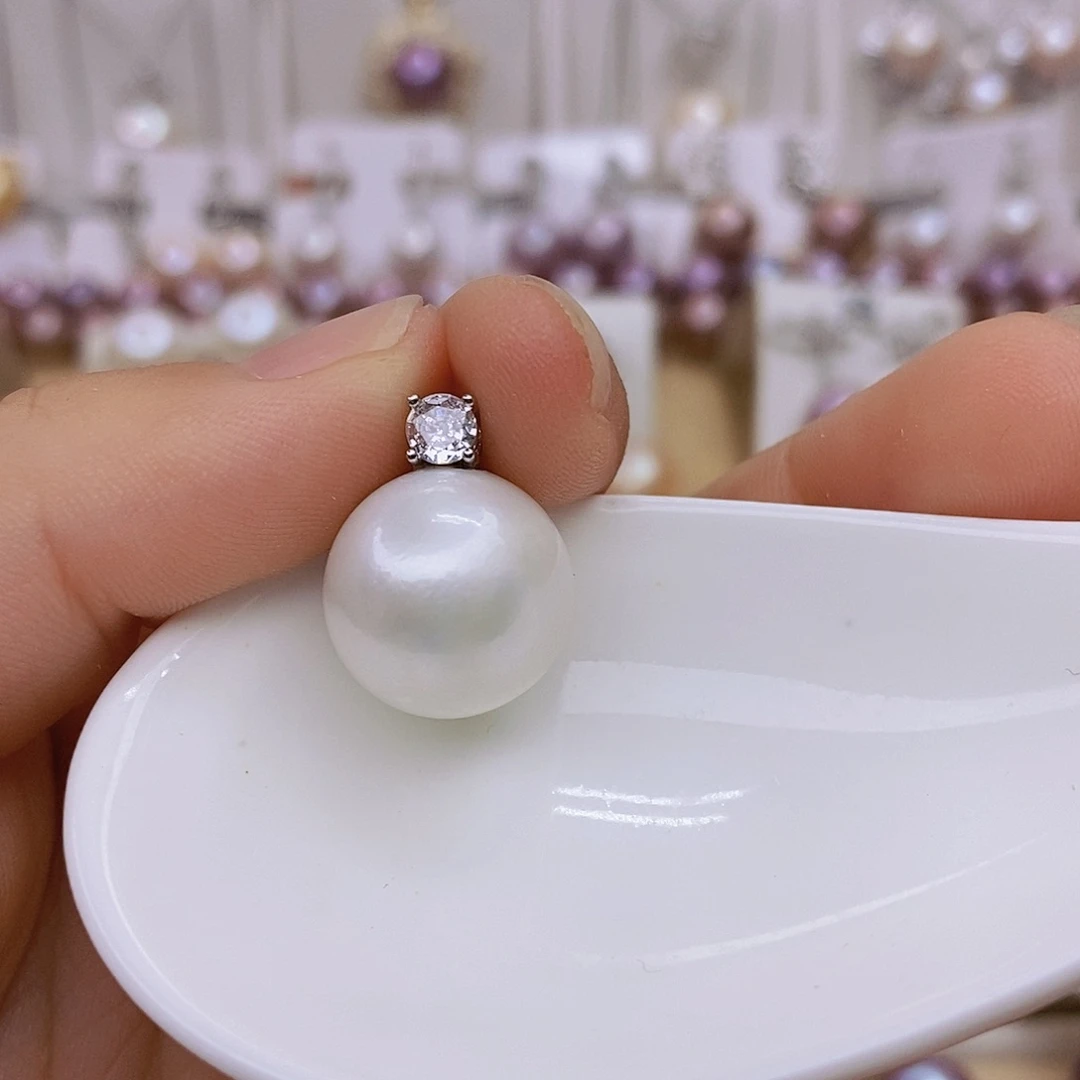 吊坠(赠链)未镶嵌淡水珍珠