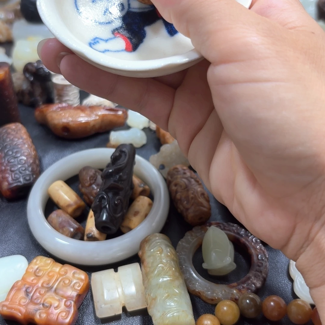 瓷片哈哈尴尬尴尬尴尬恍恍惚惚哈