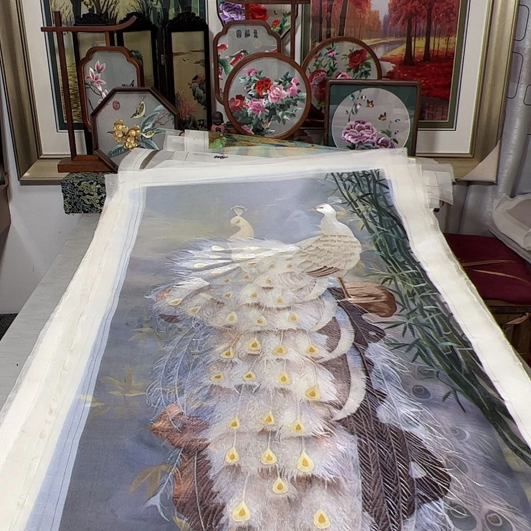 刺绣J****U纯手工刺绣画