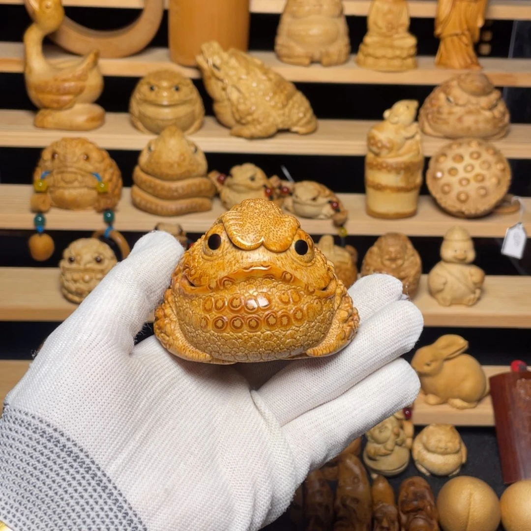 橙***鱼竹竹雕作品 恶霸金蟾