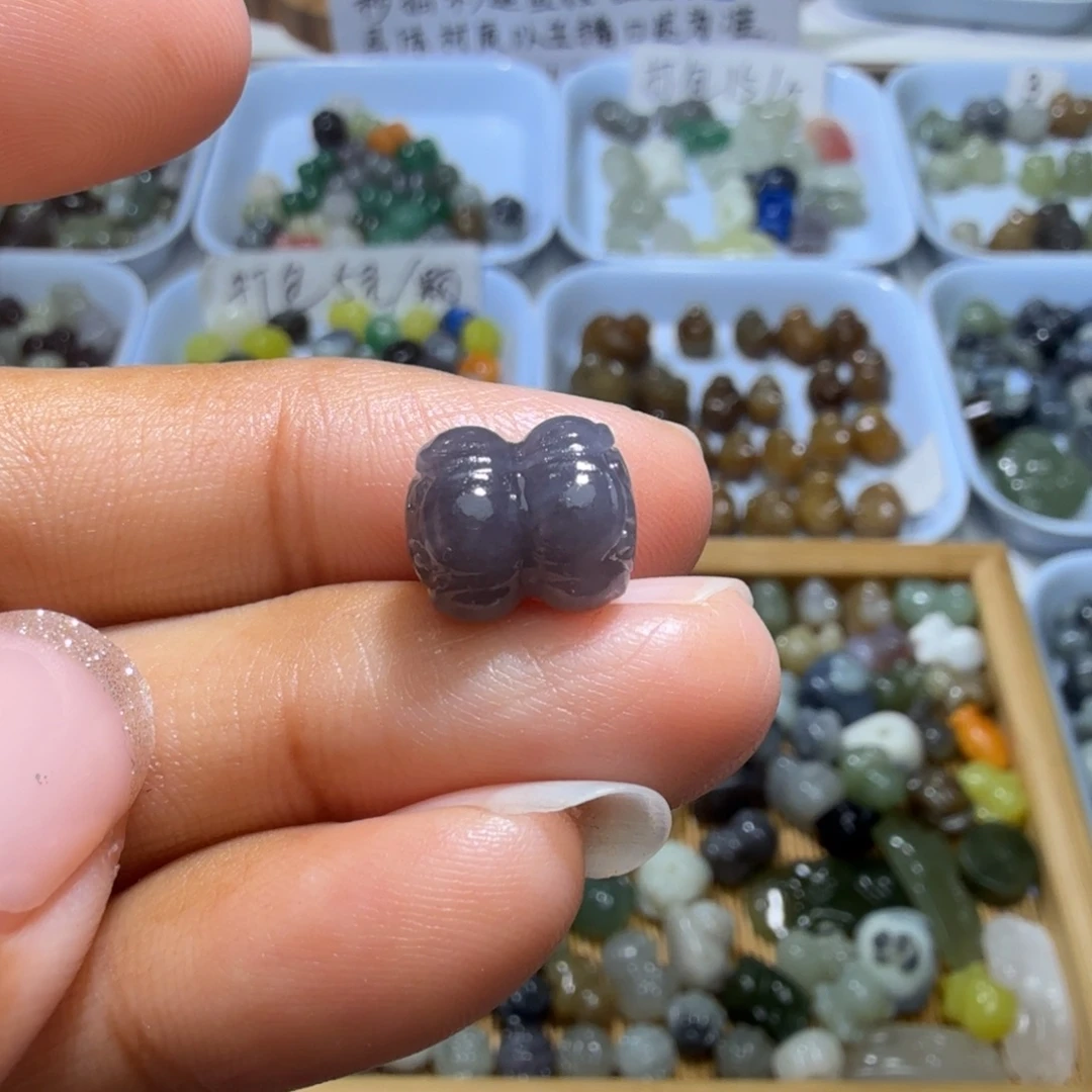 和田玉未镶嵌珠宝奇石