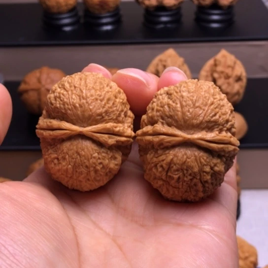 文玩核桃把件麒麟元宝14