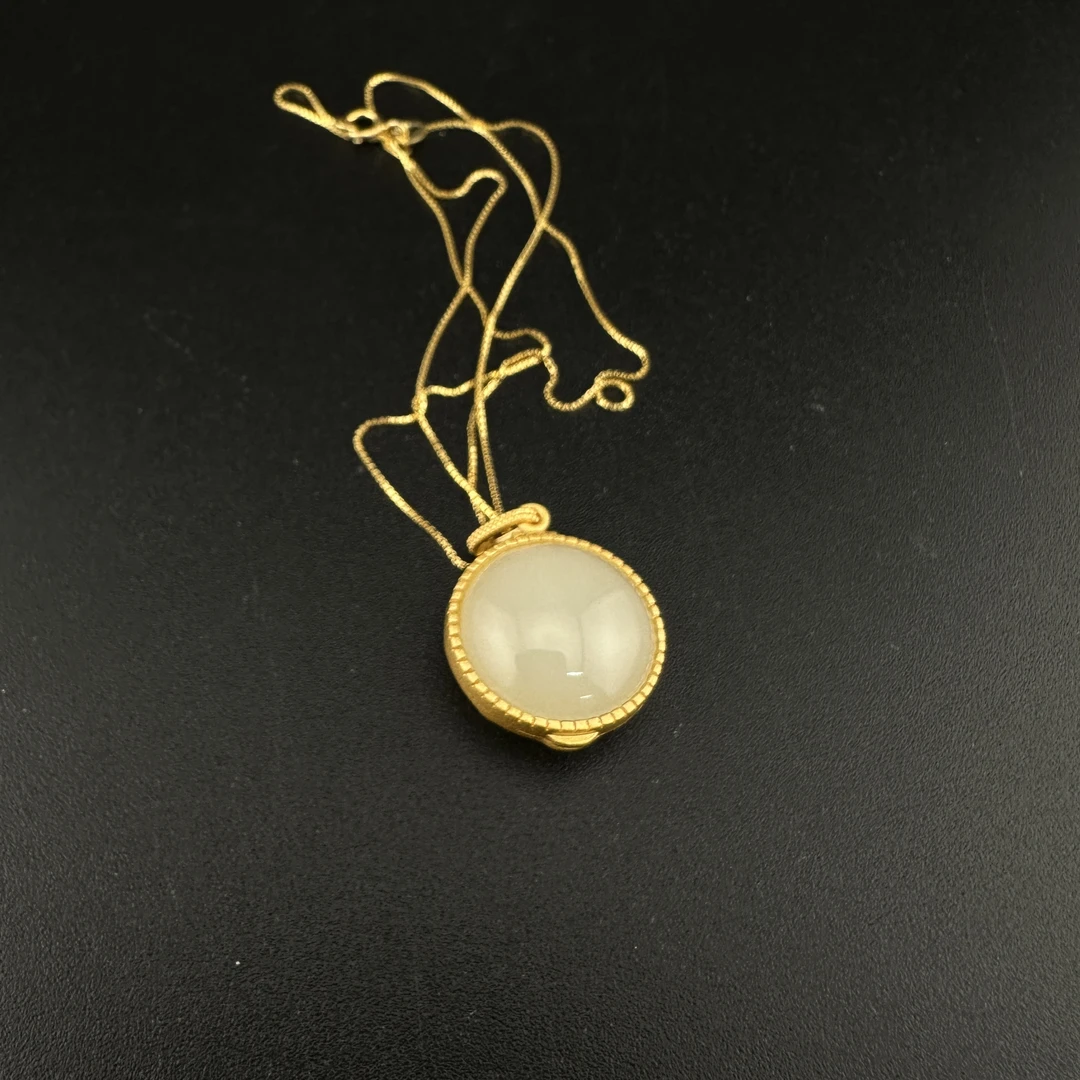 BY0102GLSF标073 北玉精选 和田玉吊坠 多样性发货