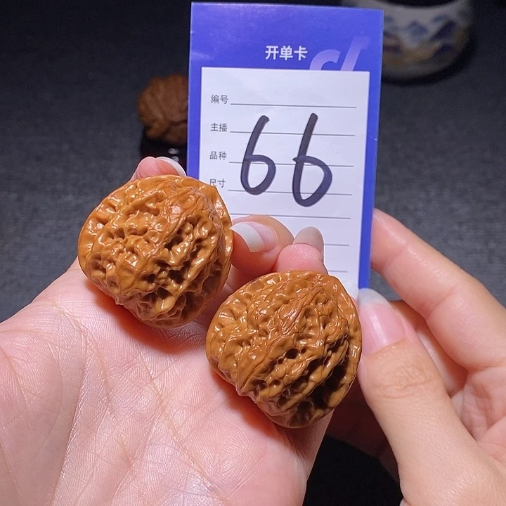 文玩核桃把件公子帽佛肚33.5左右有修
