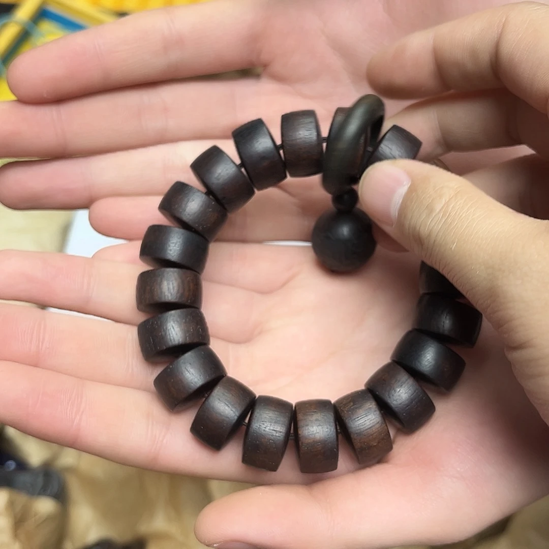 大叶紫檀（黑酸枝木类）