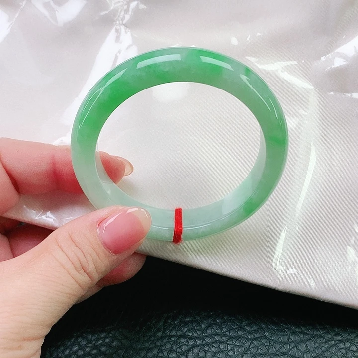 翡翠手镯未镶嵌219