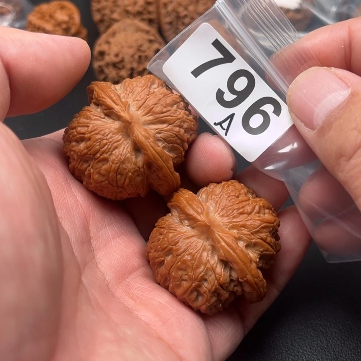 桃核把件血麒麟42个