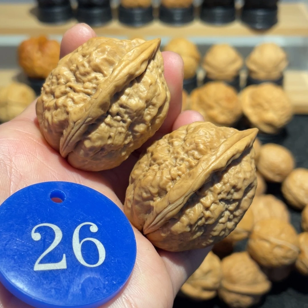 正宗云南鸡心核桃34。