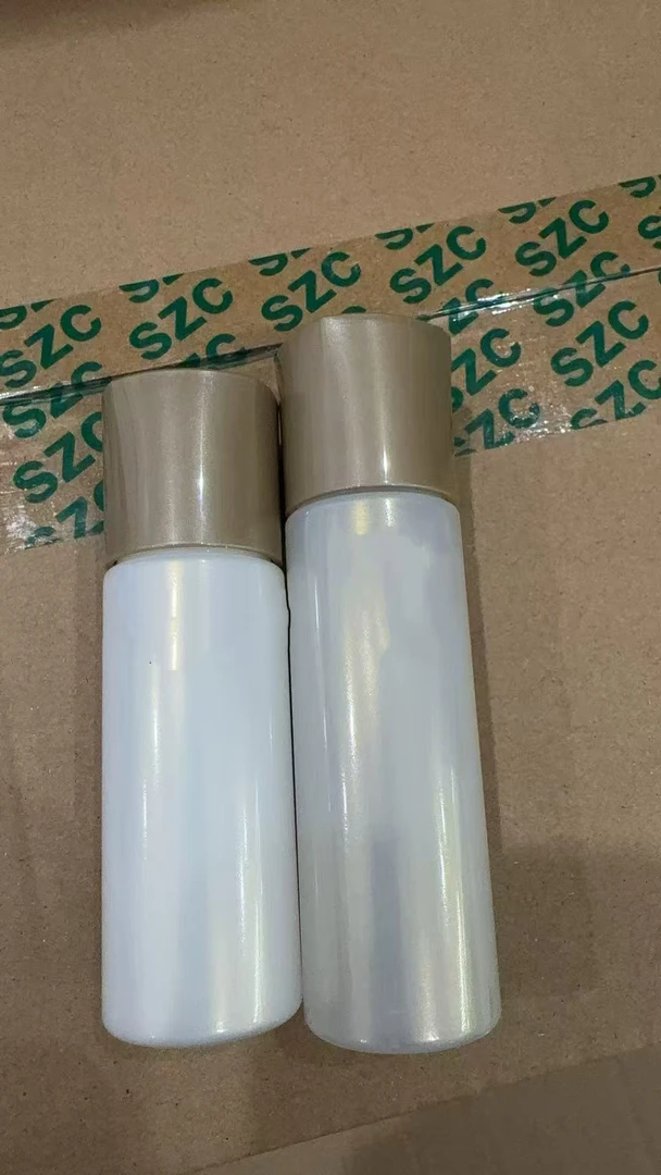 怡黑金水乳 滋润型  容量水60ML和乳50ML保质期到27年