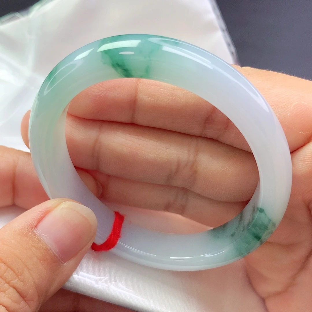 【闪购商品】未镶嵌手镯翡翠贵妃a 893990