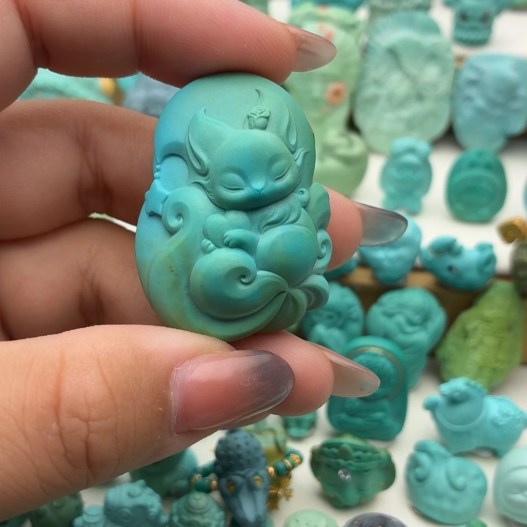 李***晨绿松石未镶嵌配饰