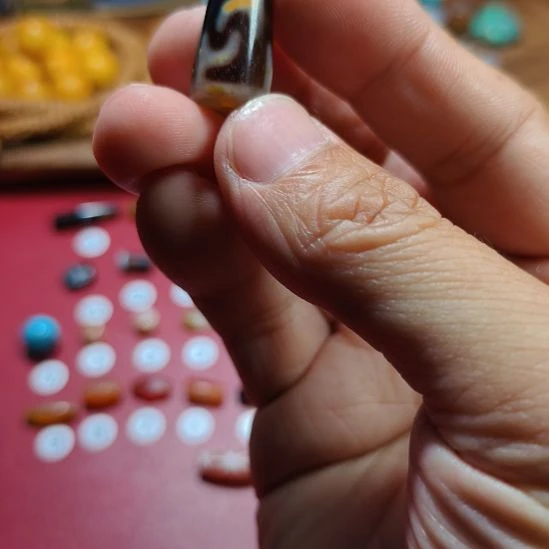 玛瑙/玉髓未镶嵌天然原矿玛瑙