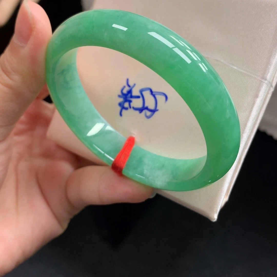 翡翠未镶嵌手镯39号55贵妃满绿国色天香（好色必入）