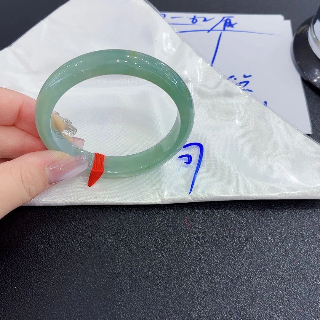 翡翠未镶嵌手镯天然缅甸翡翠手镯57
