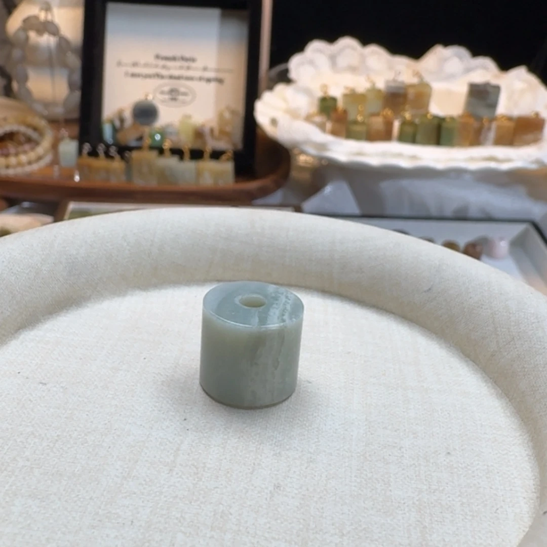 R***d和田玉（糖玉）未镶嵌戒指不退换