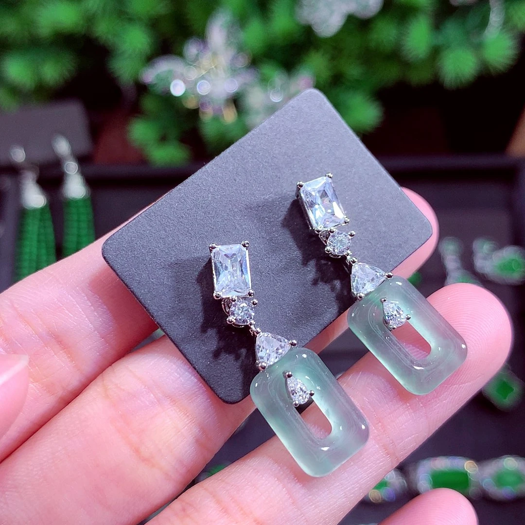 颈饰未镶嵌翡翠天然