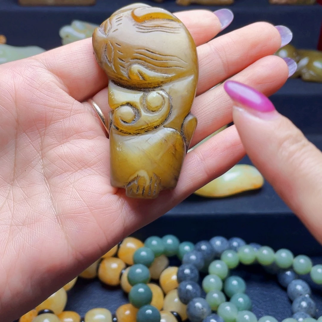 岫岩老玉（透闪石质玉）未镶嵌颈饰