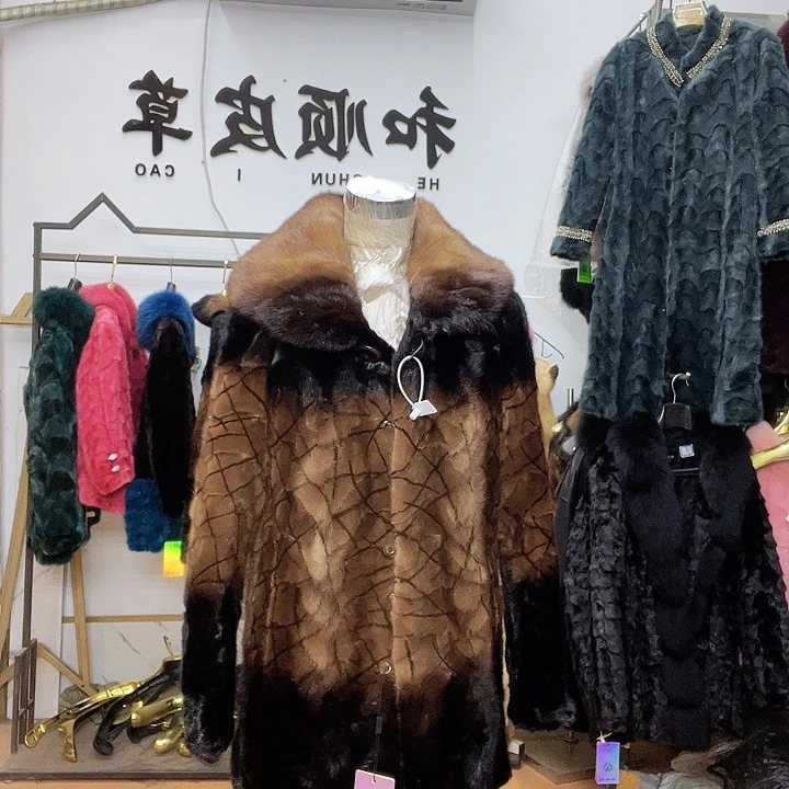 独**翔商场断码拼貂衣服