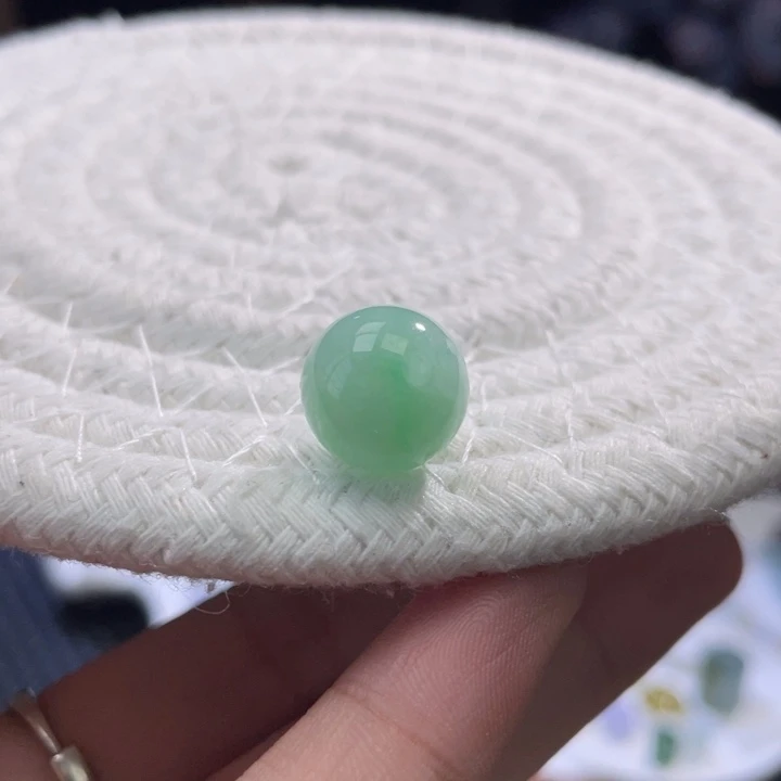 散珠翡翠特色甜绿圆珠卡12.2mm
