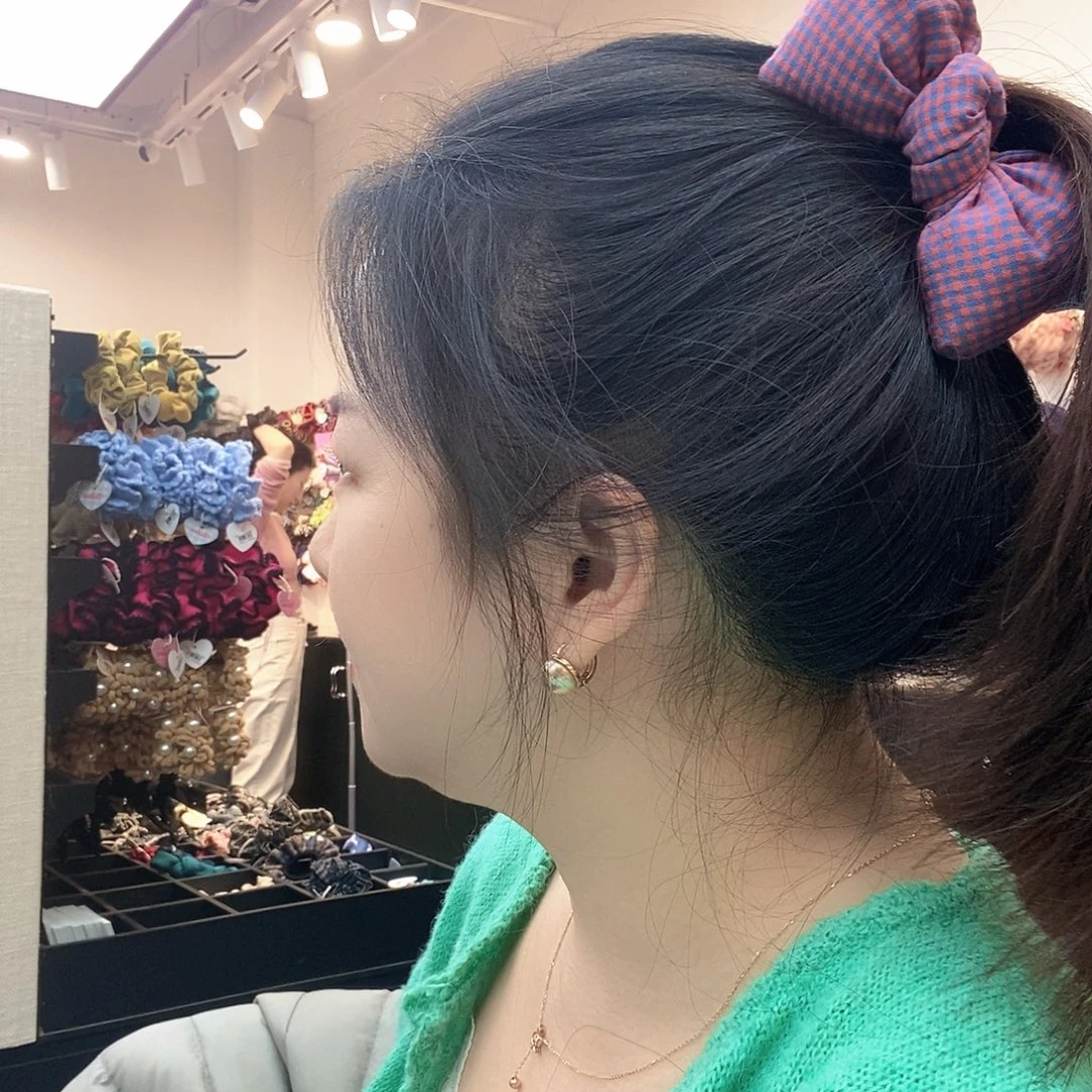 布艺铁合金充棉蝴蝶结香蕉夹