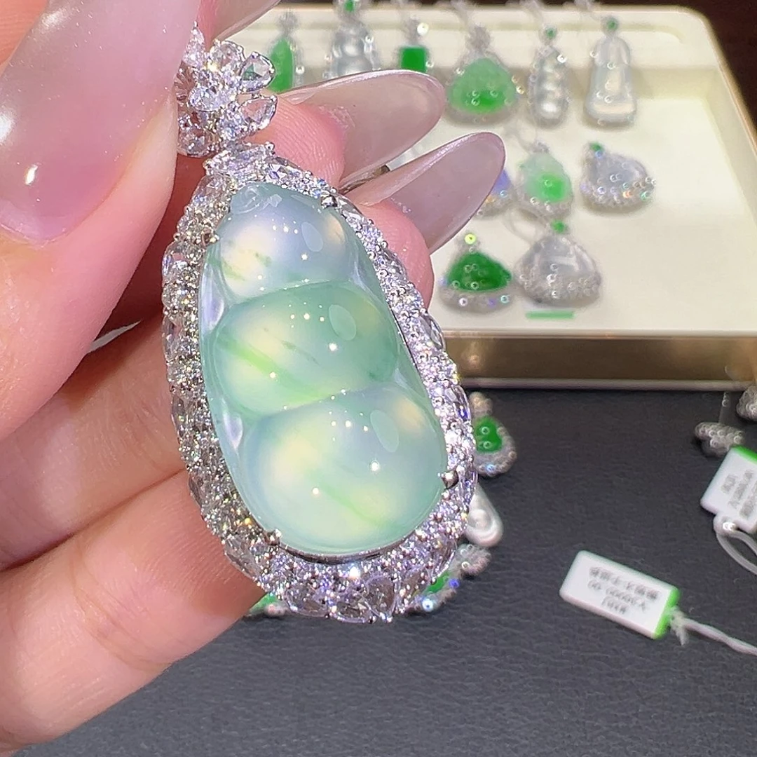 翡翠18K金镶嵌吊坠(不含链)