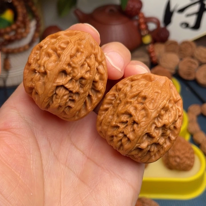 文玩核桃把件红锦鲤40