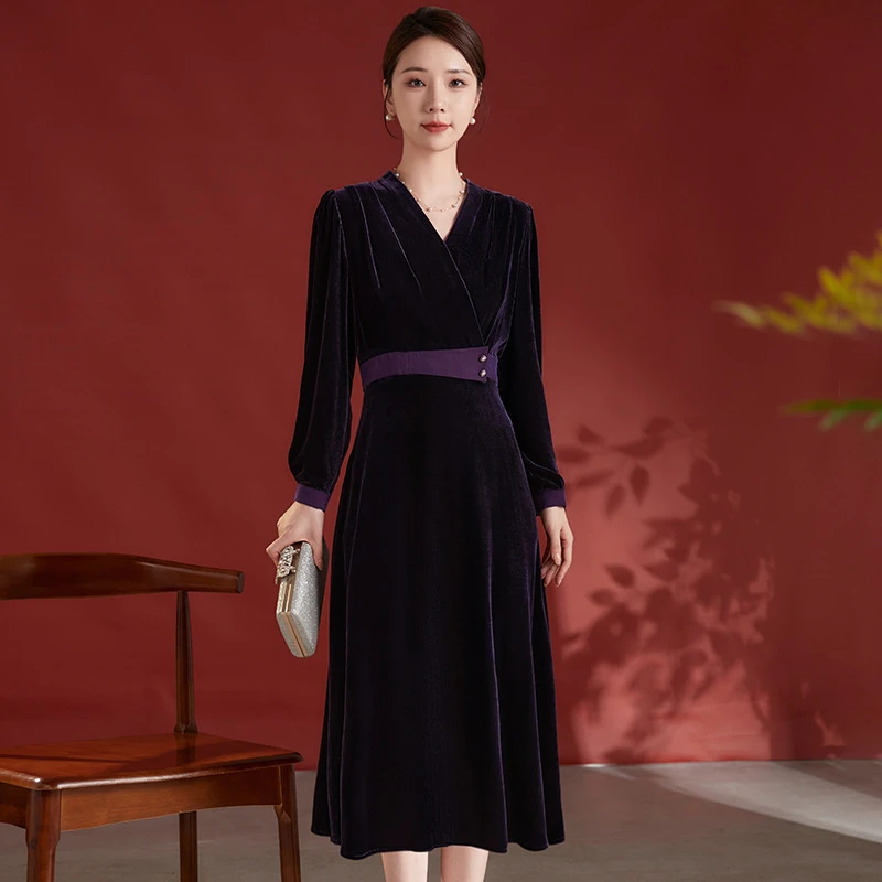 真丝丝绒连衣裙2025秋冬季新款复古气质领拼接香云纱桑蚕丝裙子