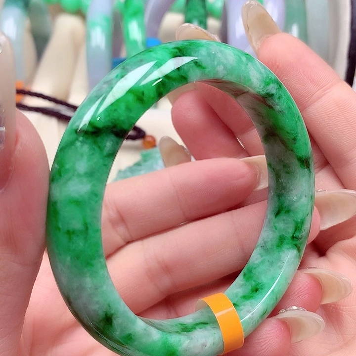 未镶嵌手镯翡翠翡翠手镯