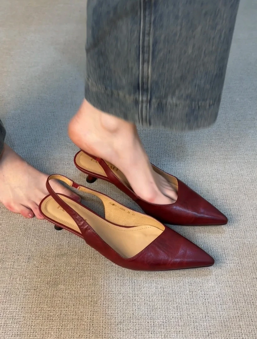 不露趾的法式优雅尖头小猫跟凉鞋女款2025新款爆款夏季后空高跟鞋